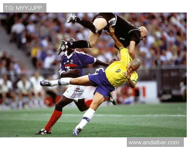 足球十佳进球回顾 精彩瞬间定格历史 永载足坛的巅峰之作